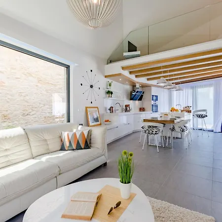 Stone Pearl - Two Bedroom House With Pool Villa Sutivan