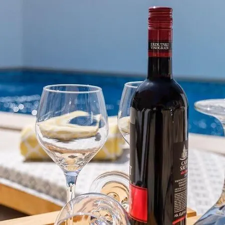 Villa Stone Pearl - Two Bedroom House With Pool