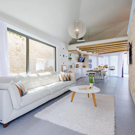 Villa Stone Pearl - Two Bedroom House With Pool *