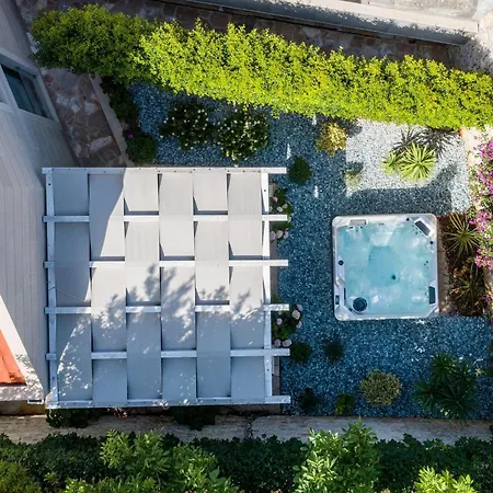 Stone Pearl - Two Bedroom House With Pool Villa