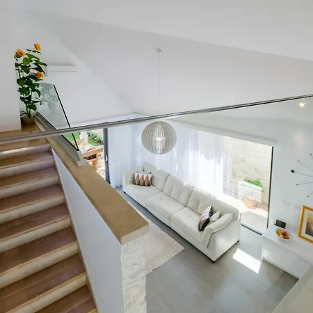 Stone Pearl - Two Bedroom House With Pool Villa Sutivan